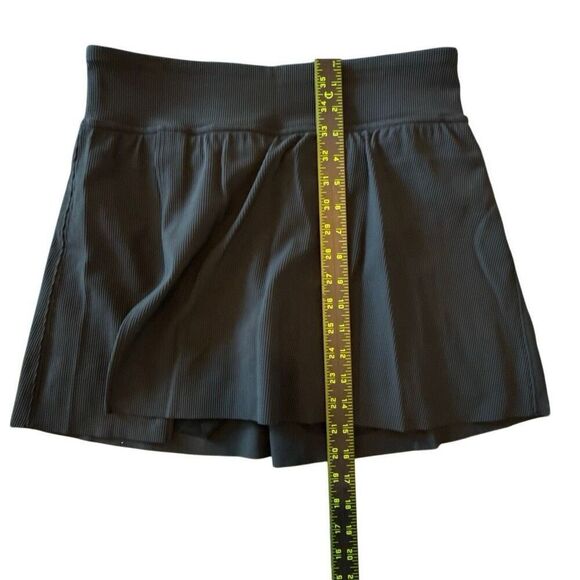 Spanx Get Moving Contour Rib Front Slit Performance Athletic Skort Black XL - Picture 5 of 6